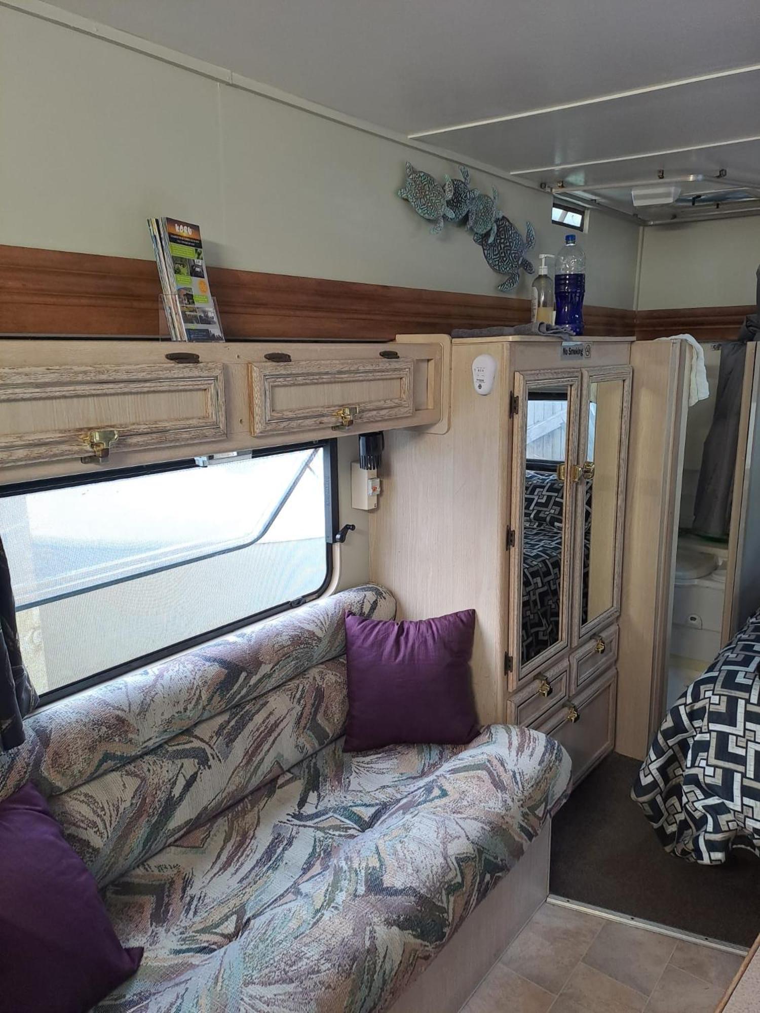 Koru Beachfront Holiday Cabins & Hot Tub Barrytown Екстер'єр фото